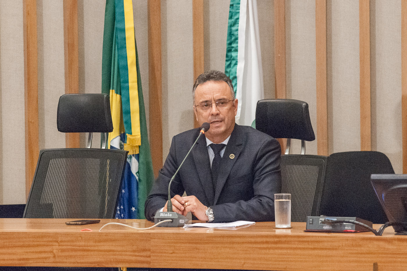 Bispo Renato Andrade tenta caminho de volta