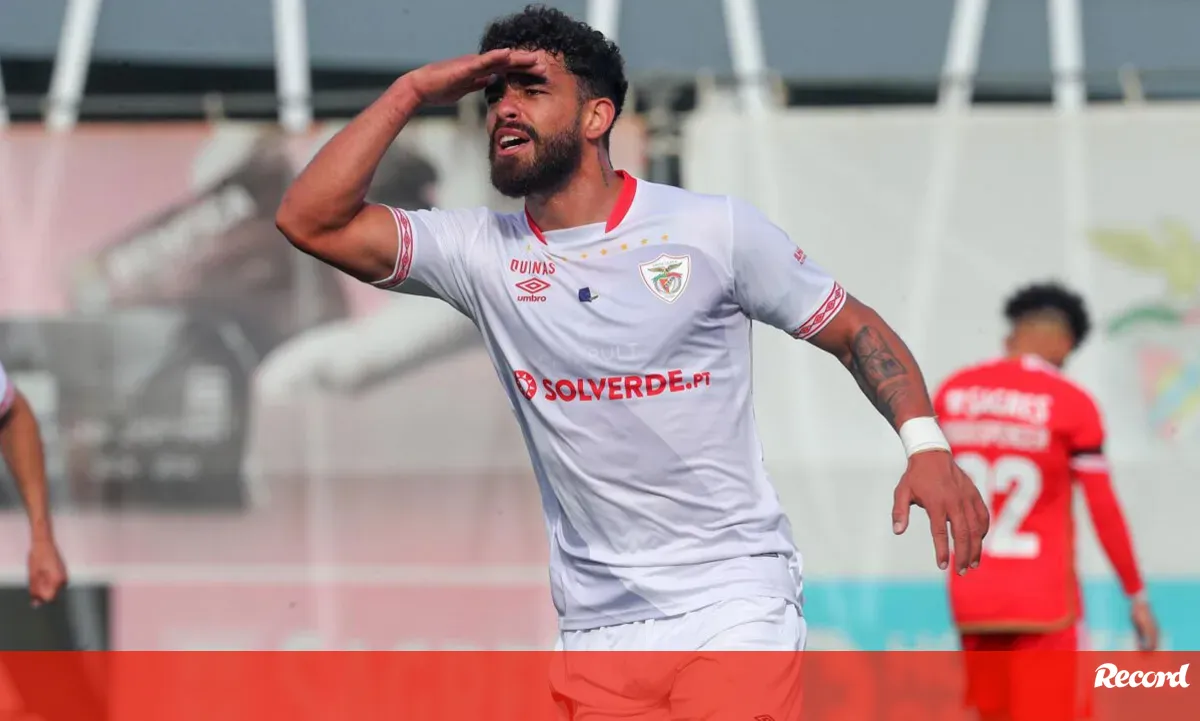 Oficial: Klismahn deixa Santa Clara e ruma ao Azerbaijão