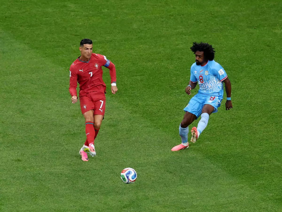 Henry defende Cristiano Ronaldo, de Portugal: "Nunca será o problema, é a solução"