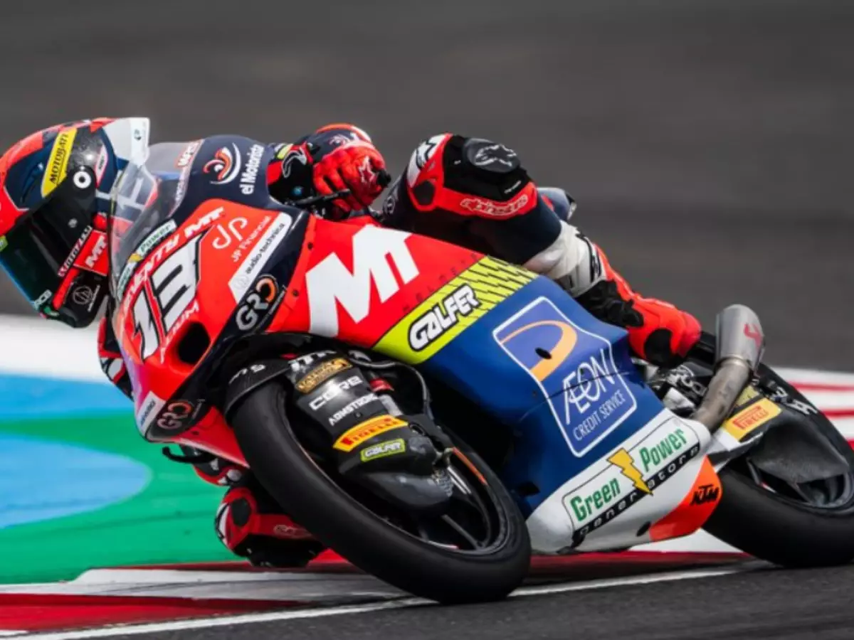 Moto3: Quebrando recorde de pista, Danish lidera treino classificatório do GP da Tchéquia