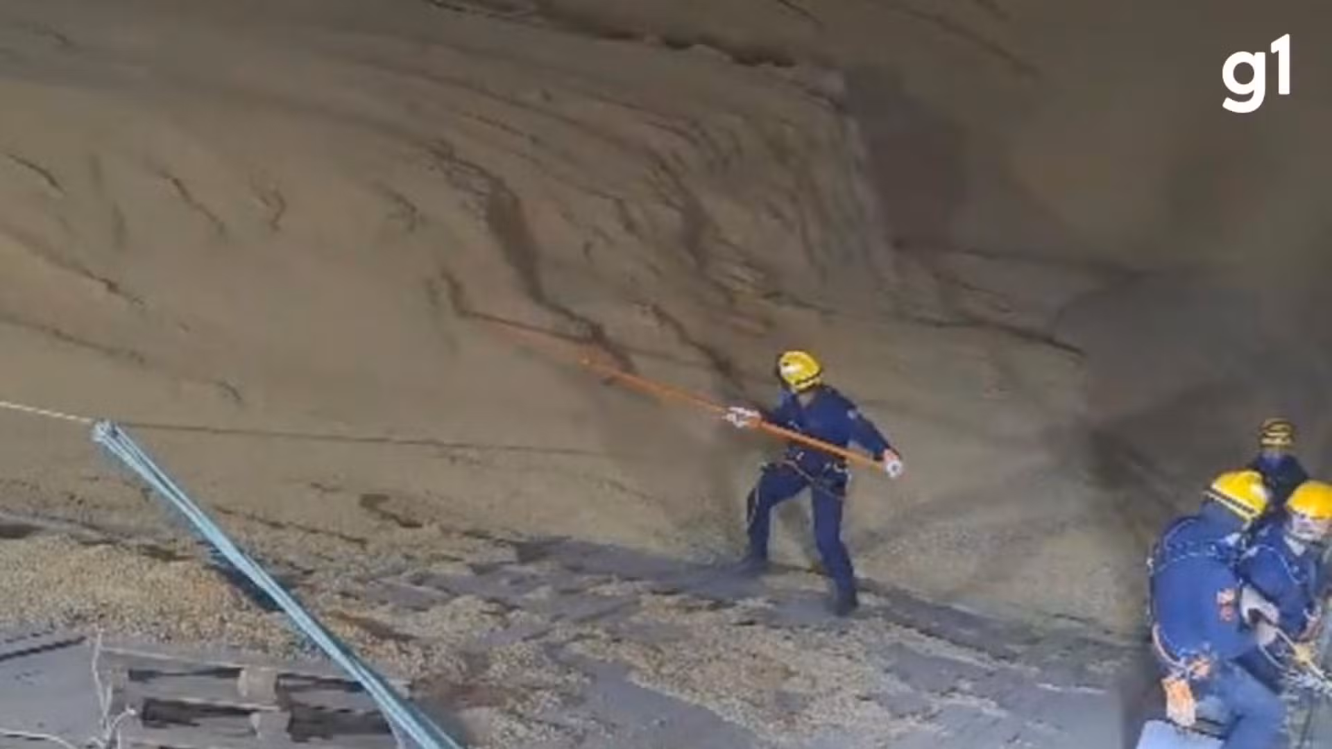Trabalhador que caiu em silo de soja é encontrado após mais de 36 horas de buscas no RS