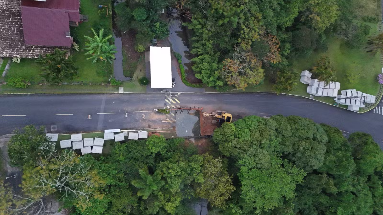 Prefeitura inicia obra para ampliar drenagem no Rio Apa