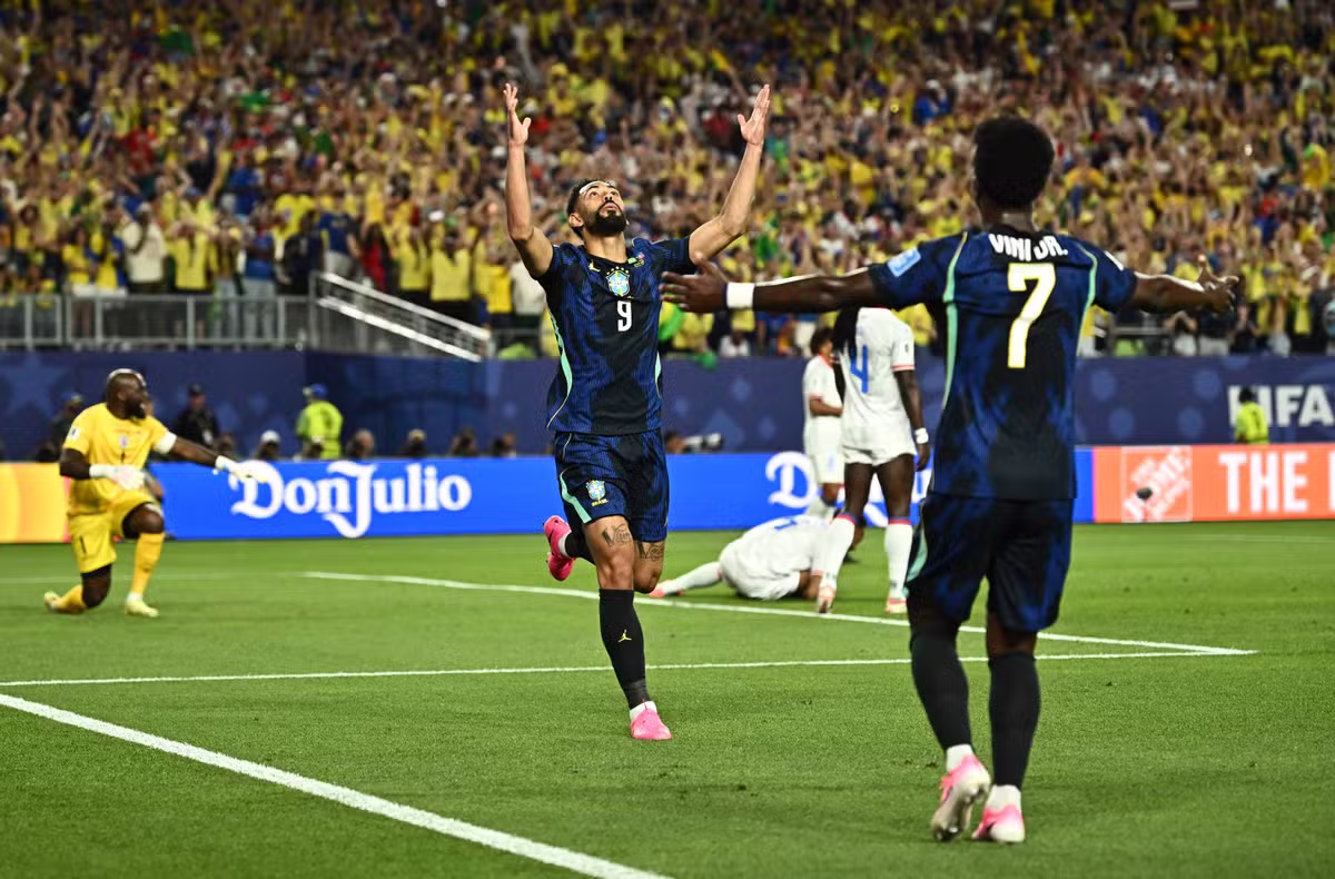 Brasil vence Haiti por 3 a 0 em noite tranquila na Filadelfia